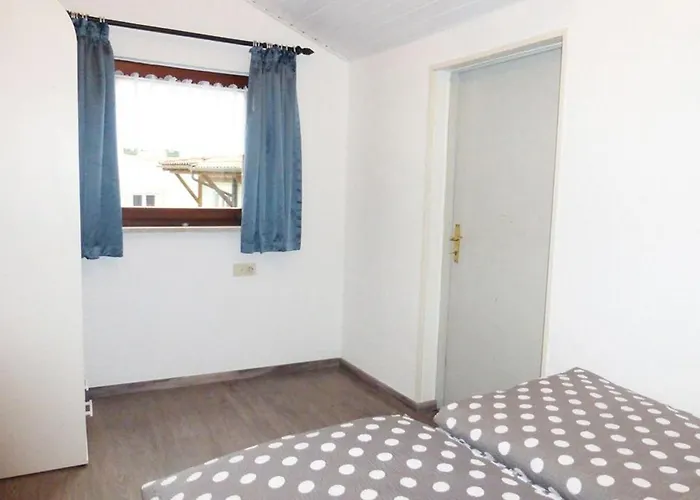 Christina 아파트 *